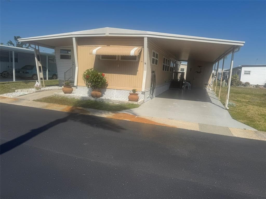 3301 ALT 19 UNIT 605 DUNEDIN, FL 34698