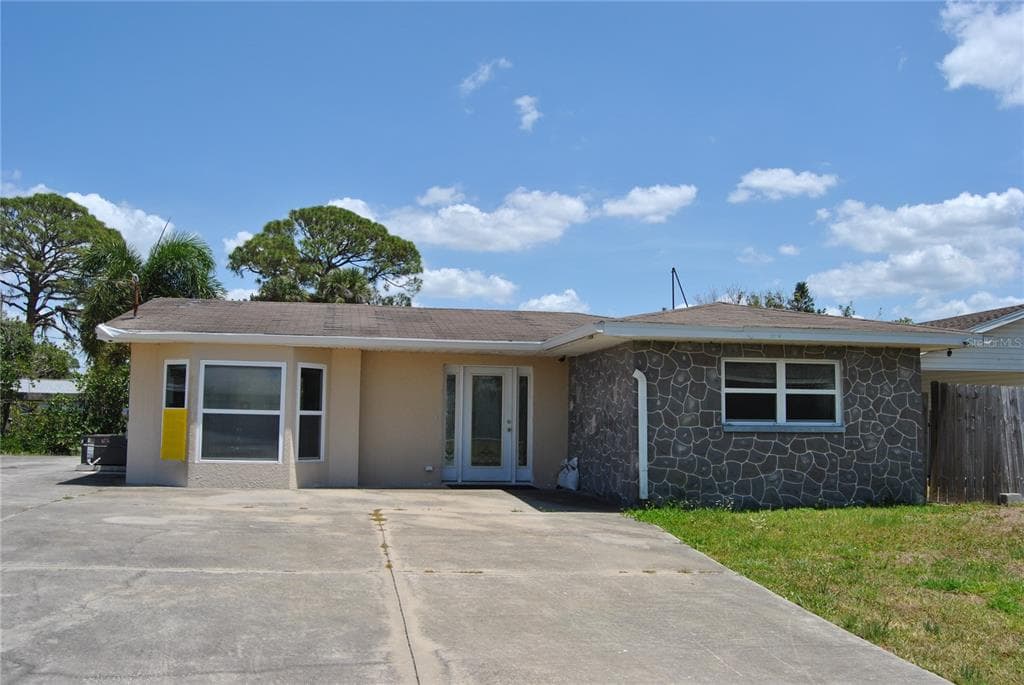119 18TH STREET NW RUSKIN, FL 33570