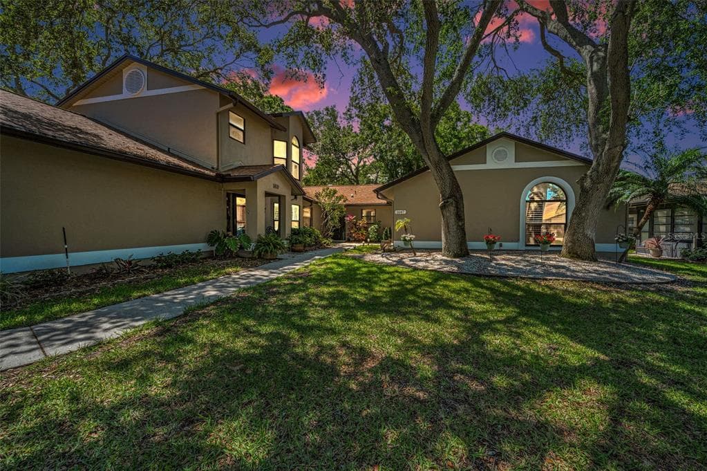 1647 HAMILTON COURT DUNEDIN, FL 34698