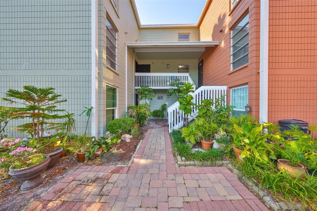 2424 W TAMPA BAY BOULEVARD UNIT I202