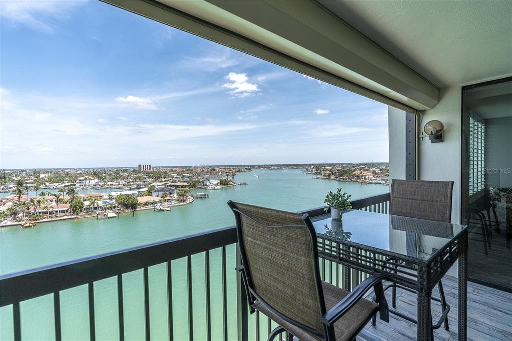 9495 BLIND PASS ROAD UNIT 907 ST PETE BEACH, FL 33706