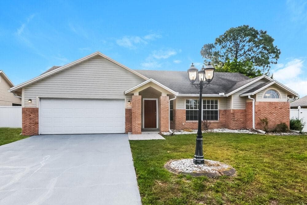 2601 BIRCHWOOD AVENUE KISSIMMEE, FL 34744