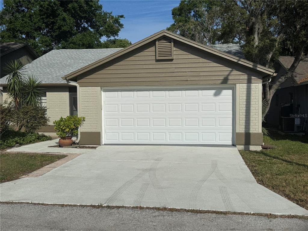 7941 CLARENDON DRIVE NEW PORT RICHEY, FL 34654