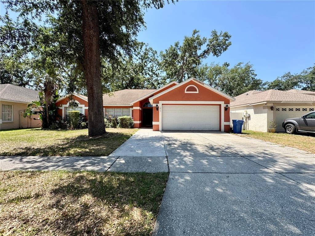 1813 LANDSIDE DRIVE VALRICO, FL 33594