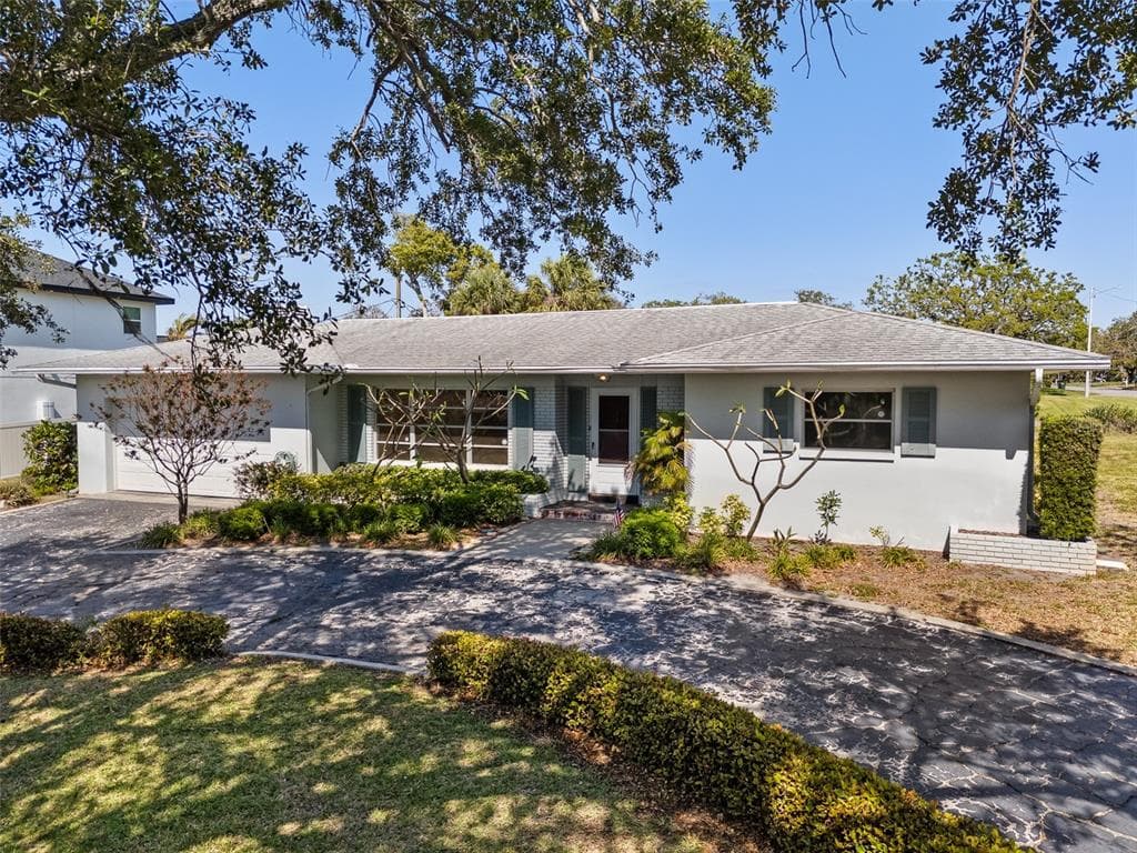 319 CEDAR LANE LARGO, FL 33770