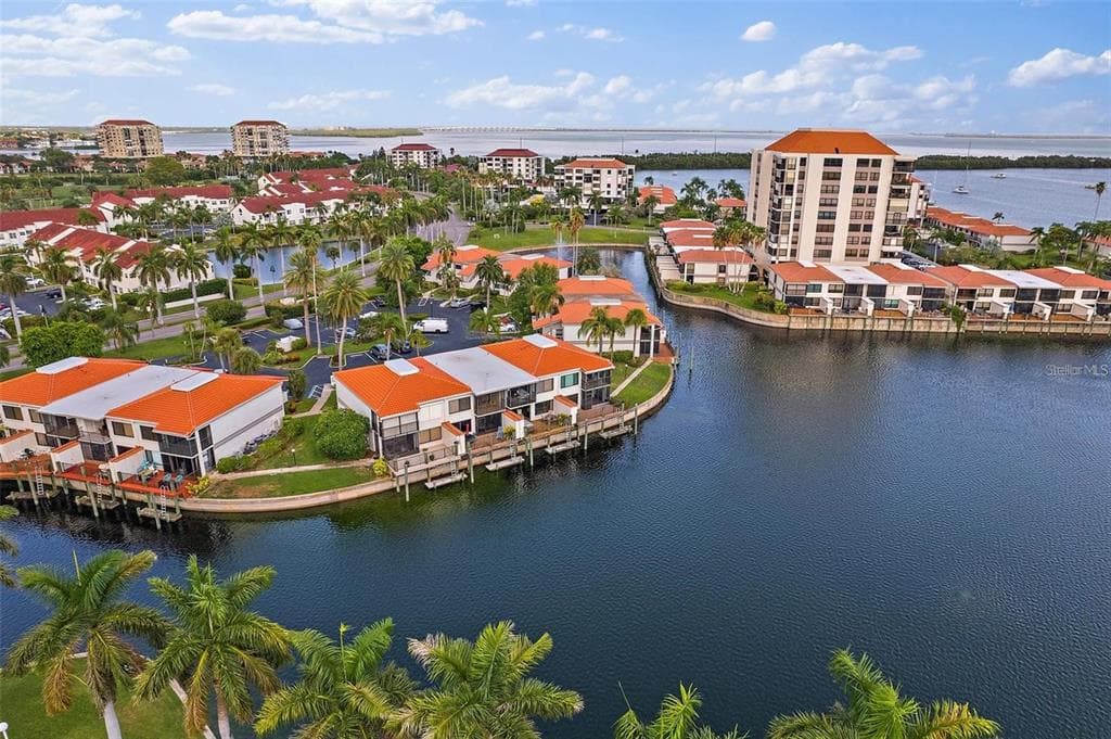 6277 BAHIA DEL MAR BOULEVARD UNIT 110 ST PETERSBURG, FL 33715