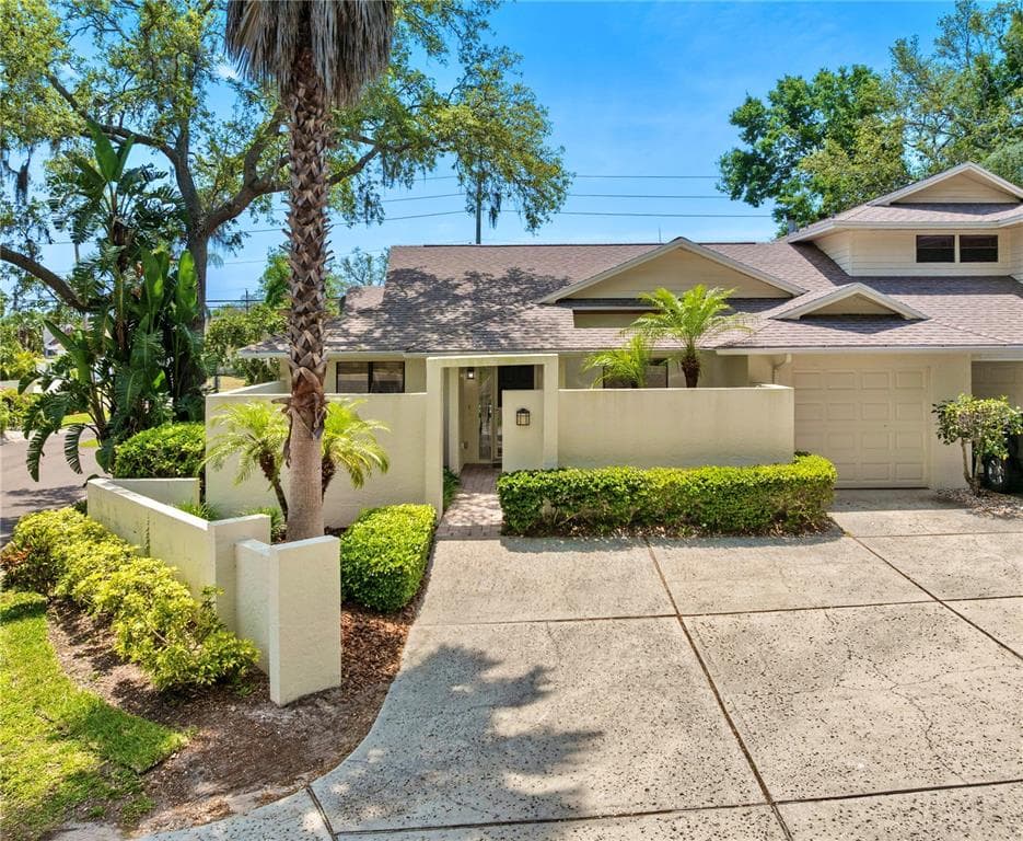 101 COLONY SOUTH DRIVE TARPON SPRINGS, FL 34689