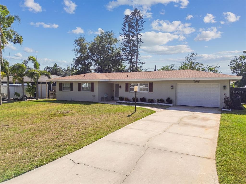 10374 HETRICK CIRCLE E LARGO, FL 33774