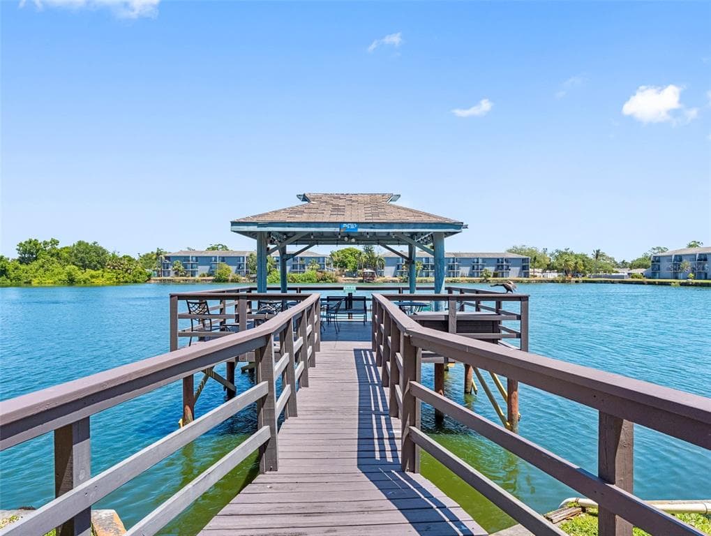 11485 OAKHURST ROAD UNIT 312 LARGO, FL 33774