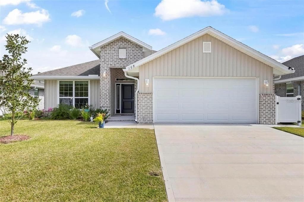 6 ZENOBLE PLACE PALM COAST, FL 32164