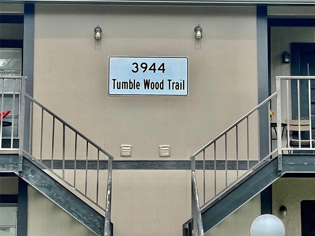 3944 TUMBLE WOOD TRAIL UNIT 101 TAMPA, FL 33613