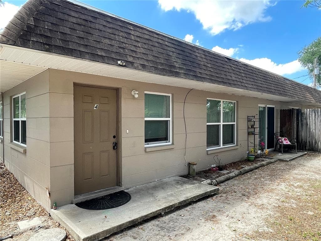 8901 N 39TH STREET TAMPA, FL 33604