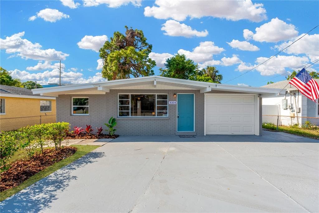 4304 W ARCH STREET TAMPA, FL 33607