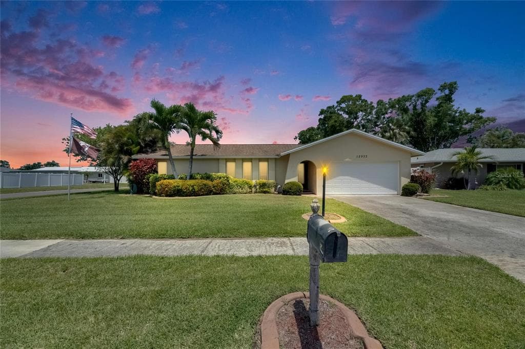 12933 90TH AVENUE SEMINOLE, FL 33776