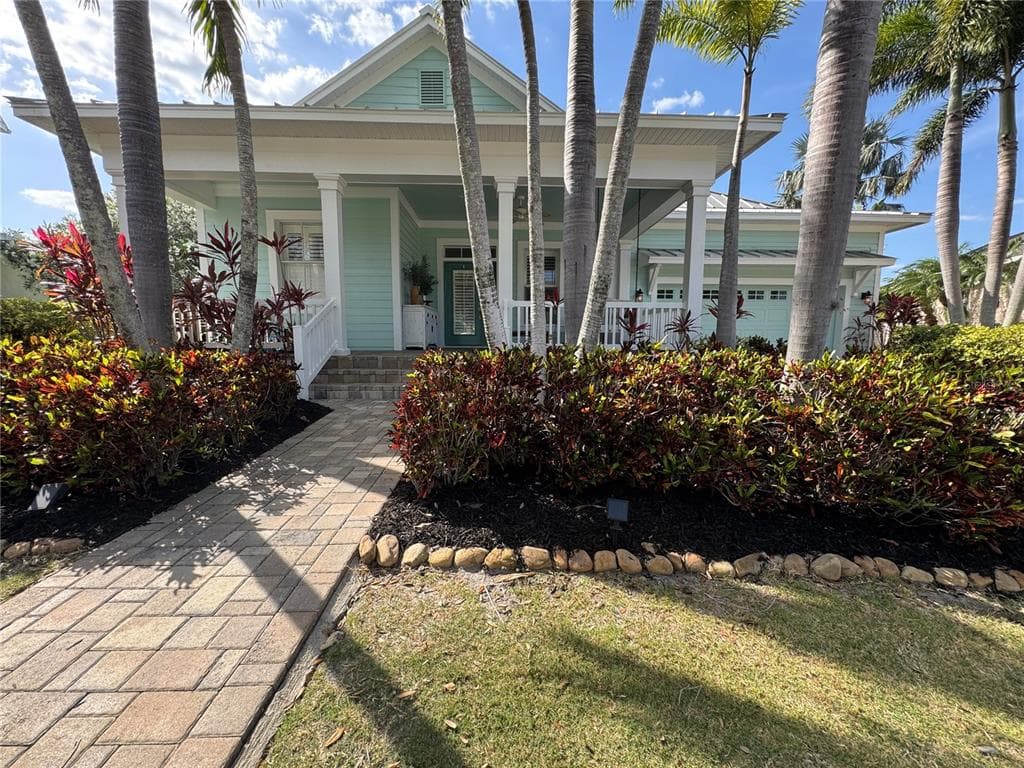 436 ISLEBAY DRIVE APOLLO BEACH, FL 33572