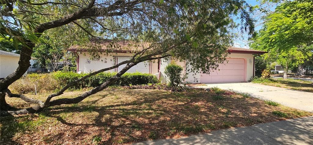 8623 STONEHEDGE WAY HUDSON, FL 34667