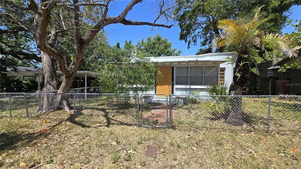 317 W WILDER AVENUE TAMPA, FL 33603