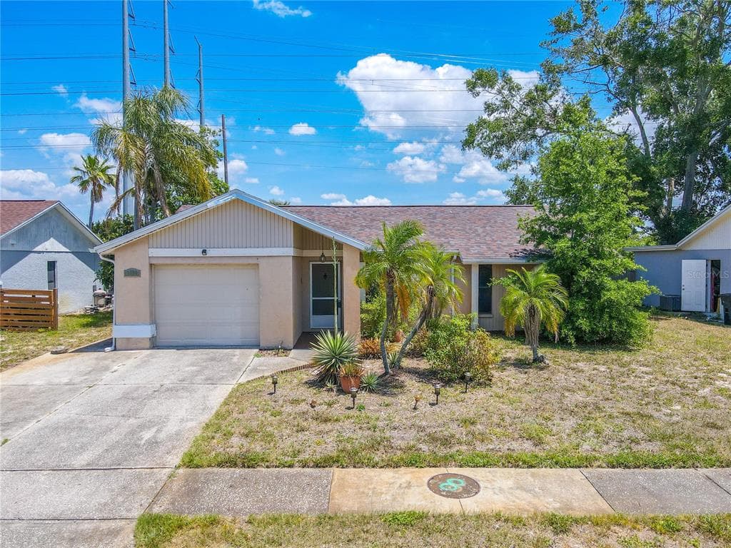 1034 MANDARIN DRIVE HOLIDAY, FL 34691