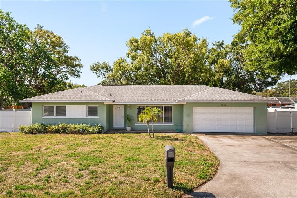 1809 STANCEL DRIVE CLEARWATER, FL 33764