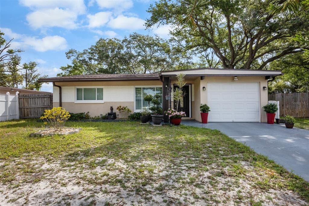 2167 EUCLID CIRCLE E CLEARWATER, FL 33764