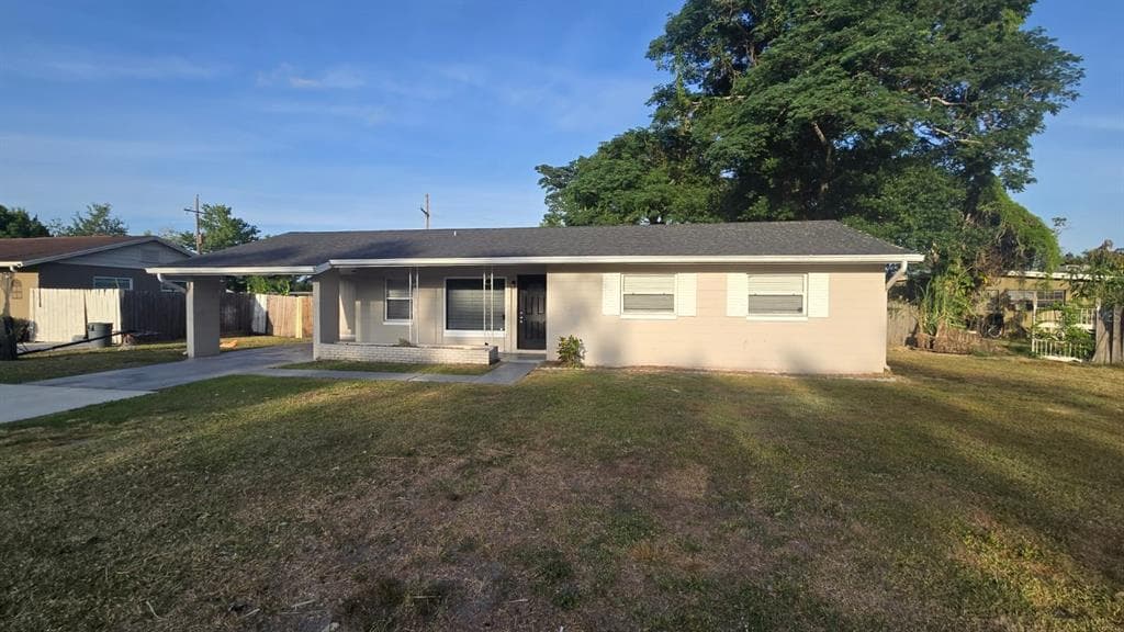 2207 EIFFEL DRIVE ORLANDO, FL 32808