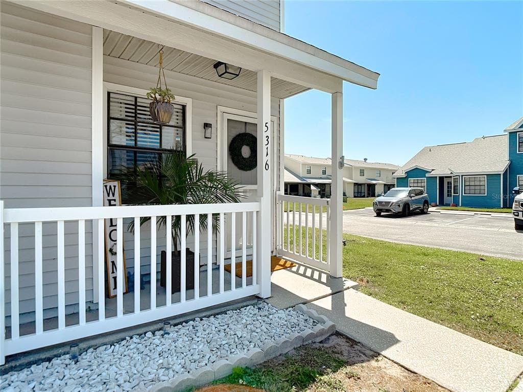 5316 LADYWELL COURT TAMPA, FL 33624