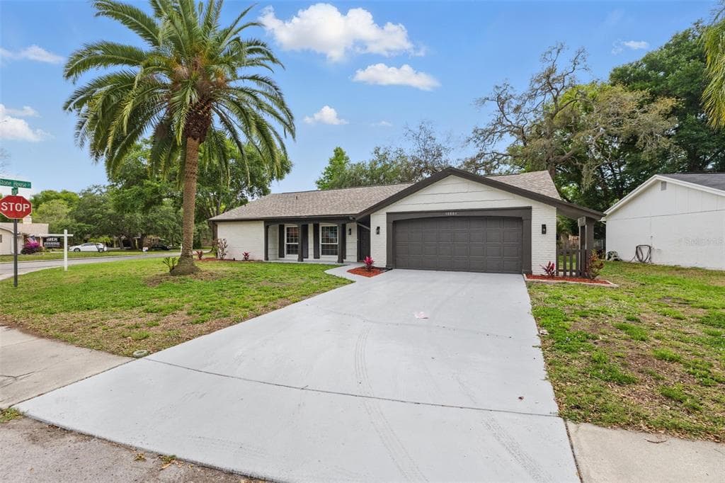 12601 STONE HOUSE LOOP HUDSON, FL 34667