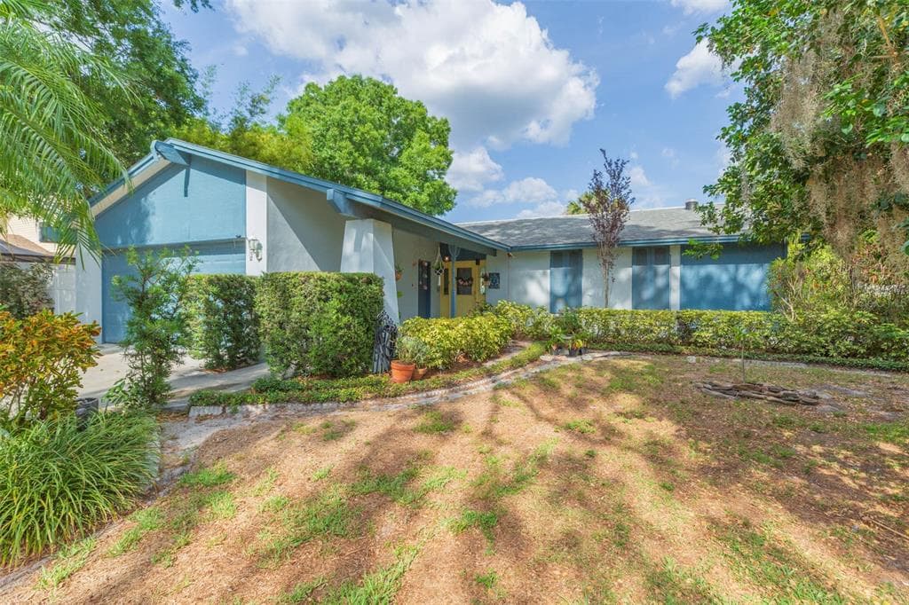 7903 HEATHER COURT TAMPA, FL 33634