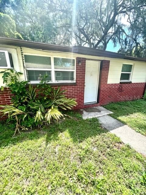 9418 GREYSTONE ROAD THONOTOSASSA, FL 33592