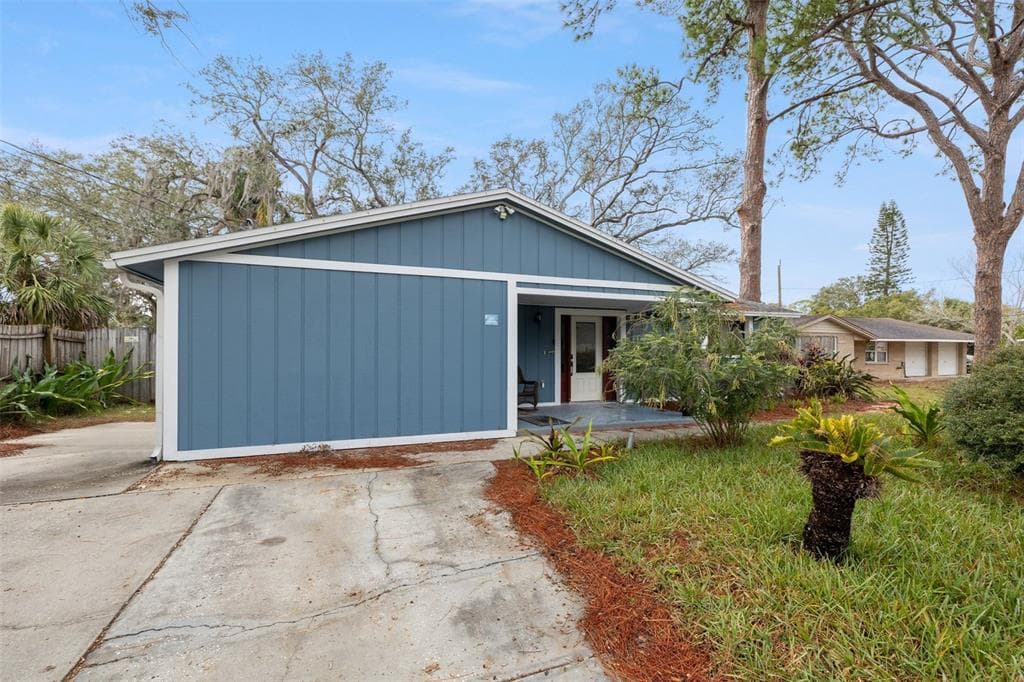 7247 OELSNER STREET NEW PORT RICHEY, FL 34652