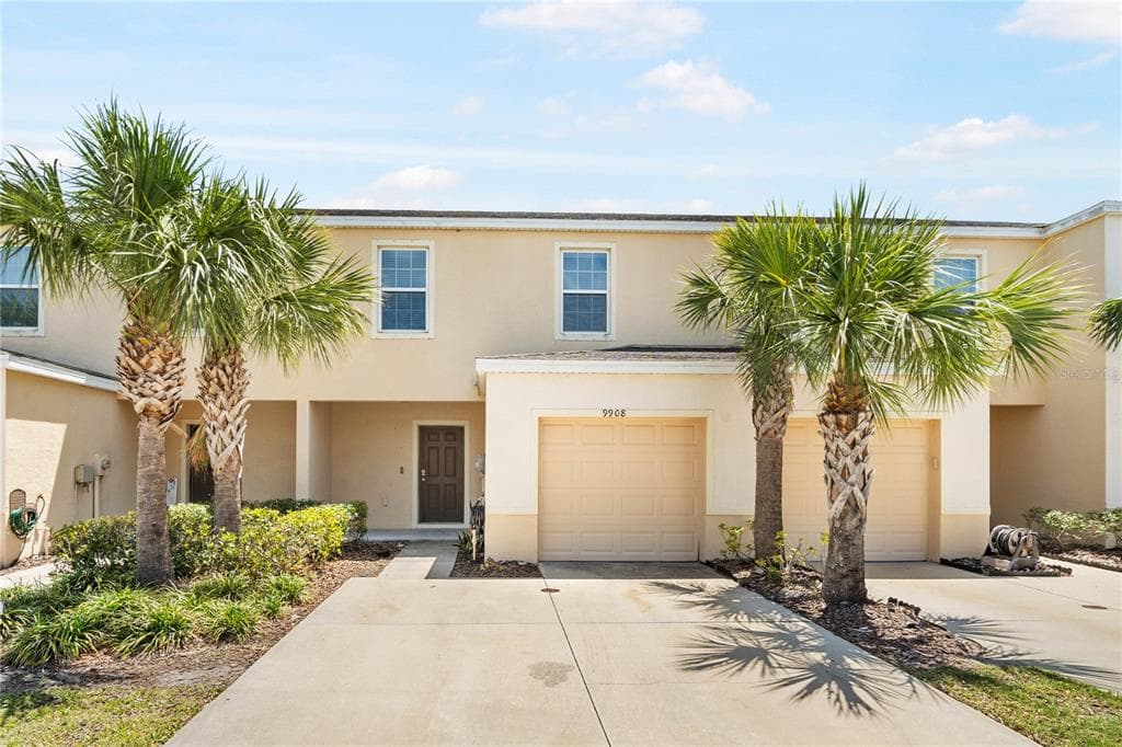 9908 HOUND CHASE DRIVE GIBSONTON, FL 33534
