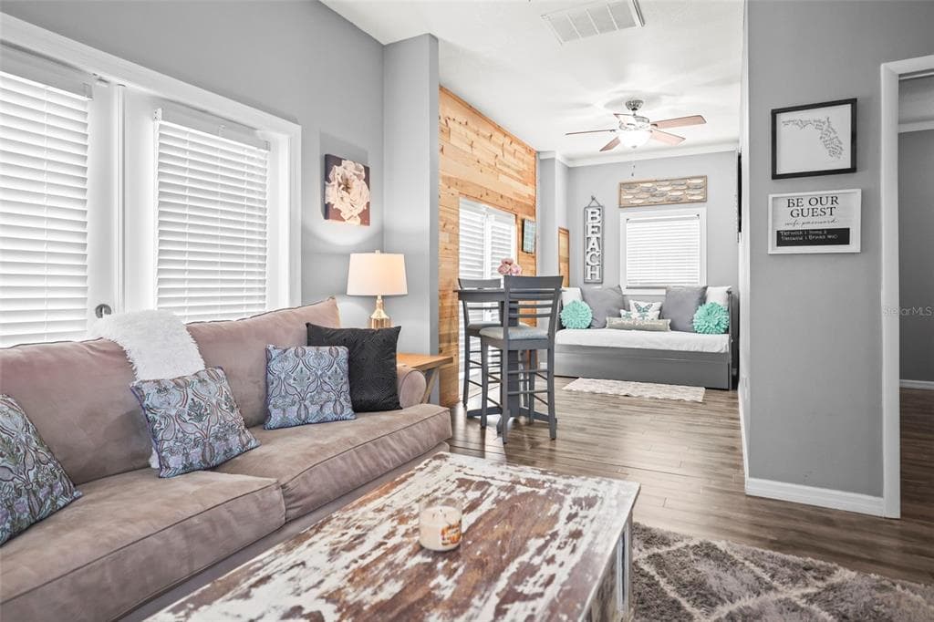 440 2ND AVE UNIT A DUNEDIN, FL 34698