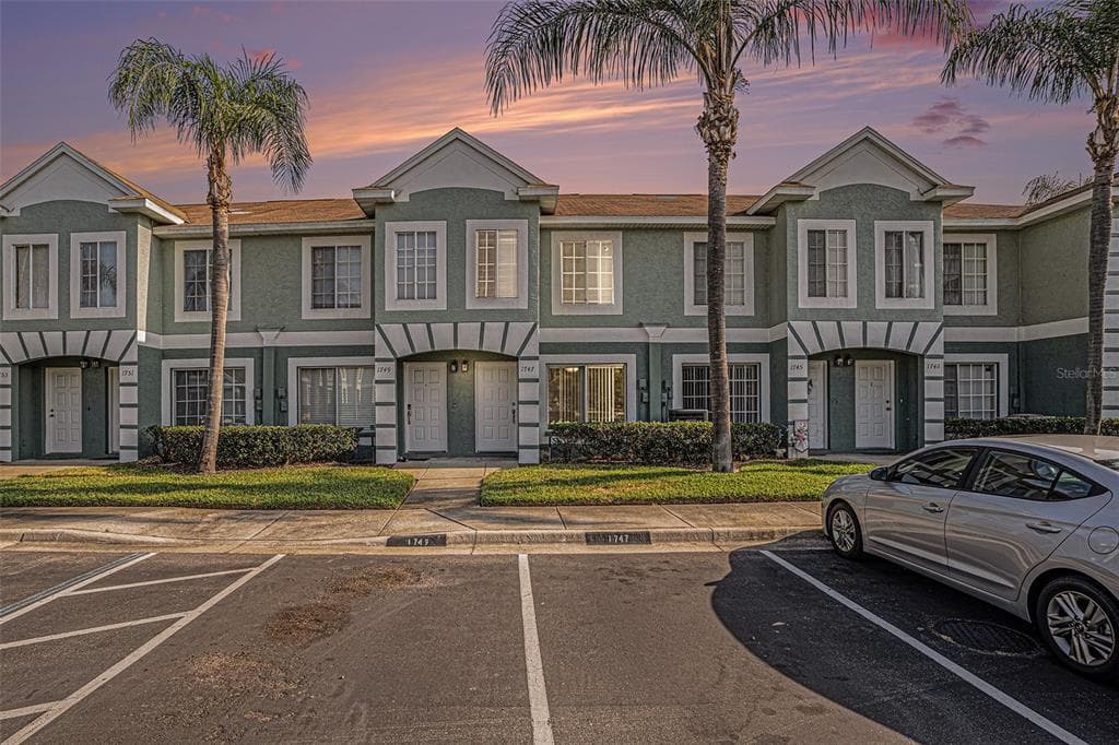 1747 FLUORSHIRE DRIVE BRANDON, FL 33511