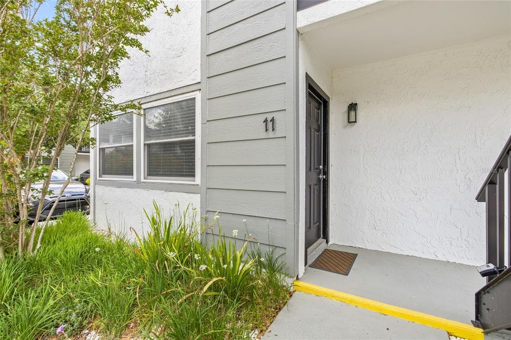 3107 W HORATIO STREET UNIT 11 TAMPA, FL 33609