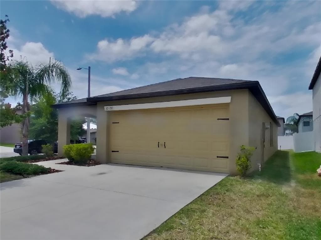 10129 CARLOWAY HILLS DRIVE WIMAUMA, FL 33598