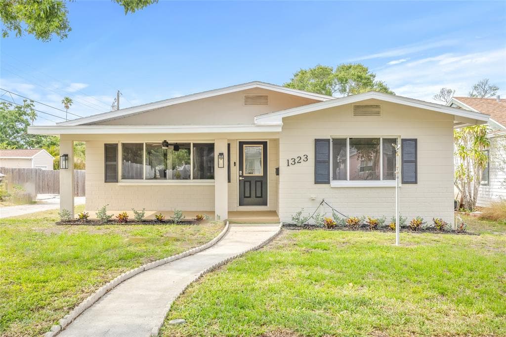 1323 48TH AVENUE N ST PETERSBURG, FL 33703
