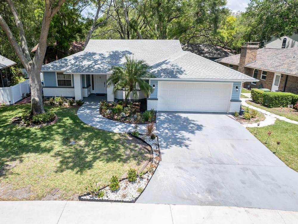 6908 ARBOR OAKS CIRCLE BRADENTON, FL 34209