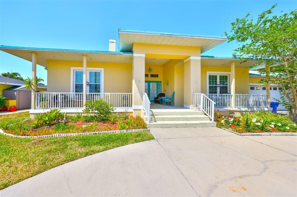 732 KINGSTON COURT