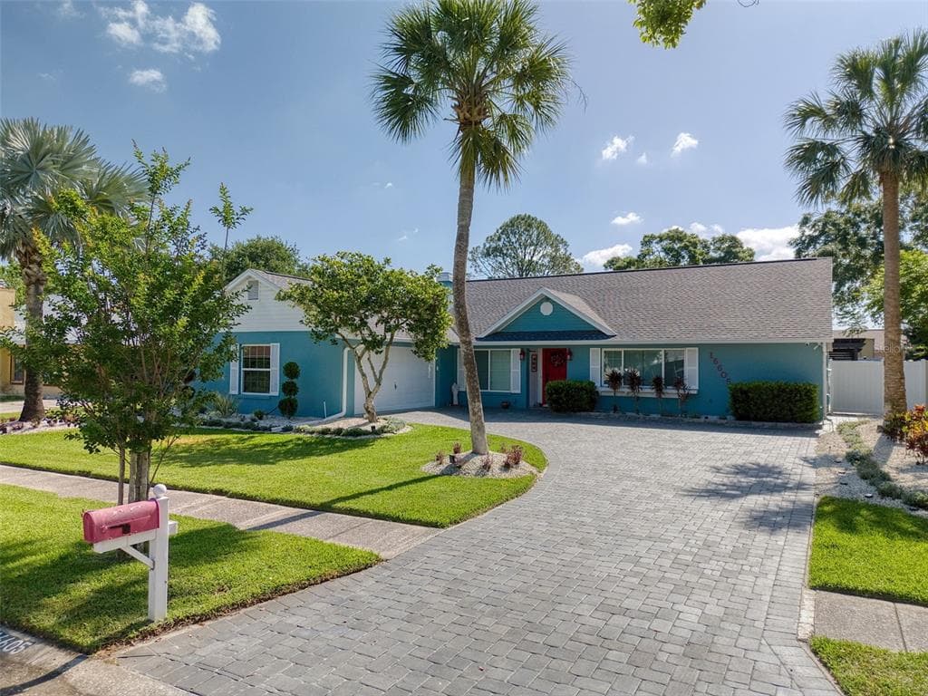 16605 ROUND OAK DRIVE TAMPA, FL 33618