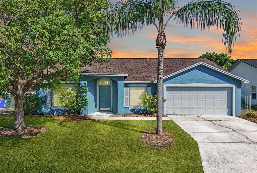 3055 STEEPLECHASE DRIVE LAKELAND, FL 33811