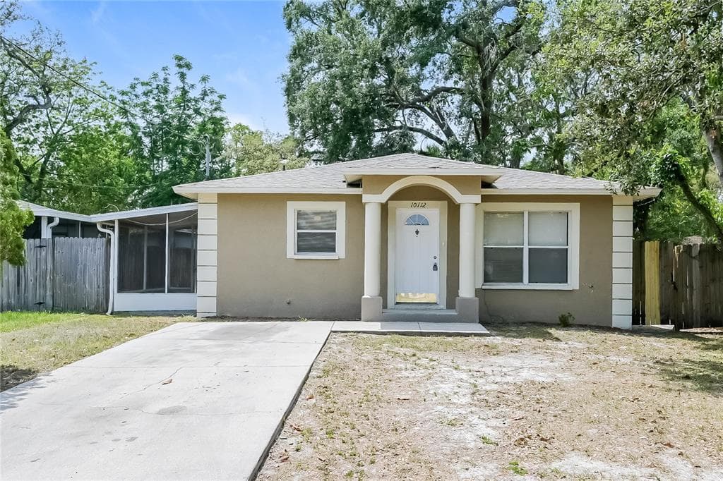 10112 N MITCHELL AVENUE TAMPA, FL 33612