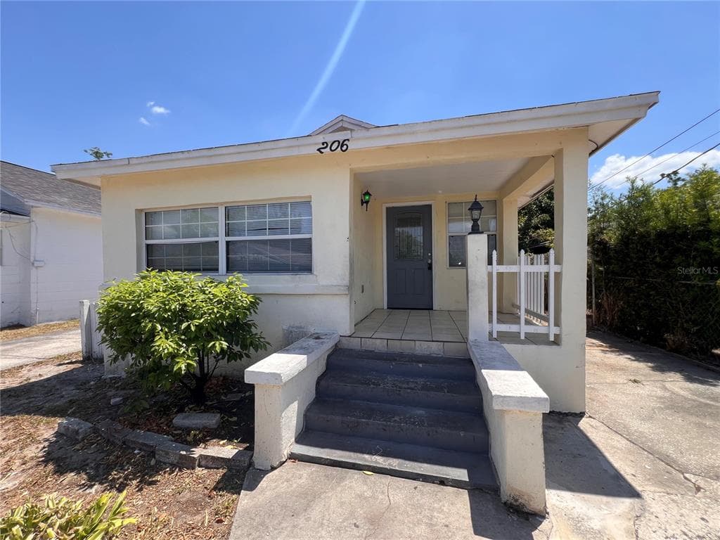 206 W 9TH STREET