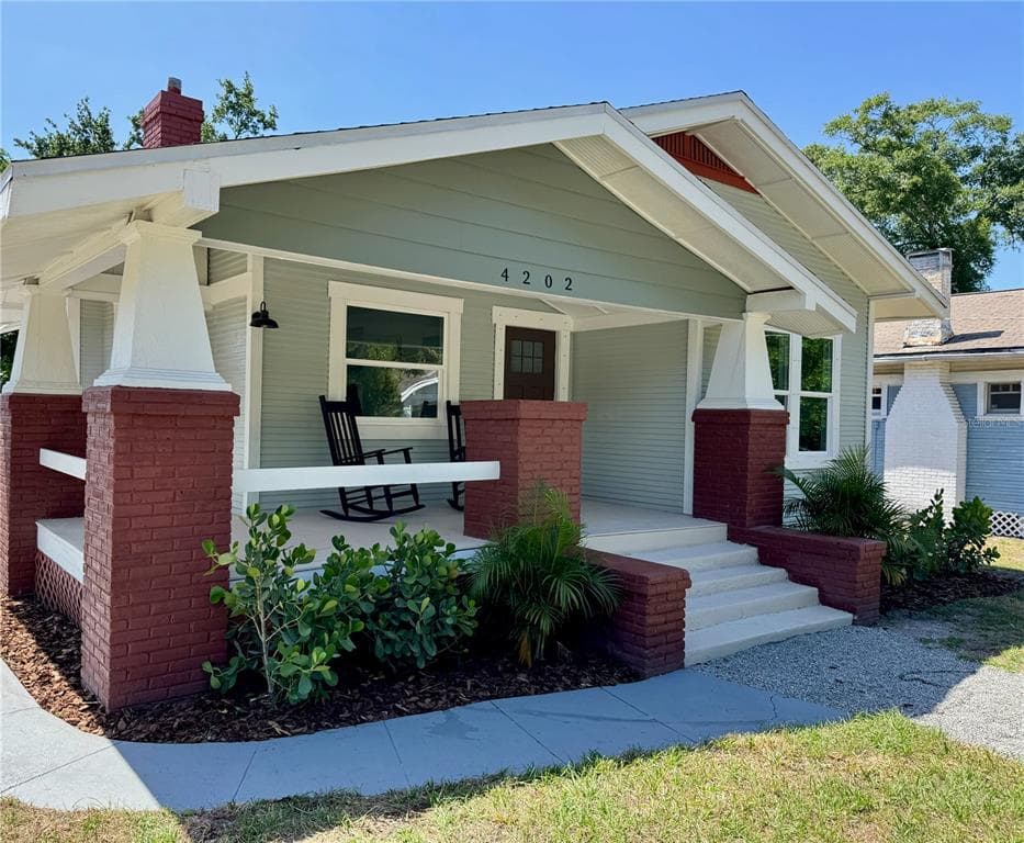 4202 N SUWANEE AVENUE TAMPA, FL 33603