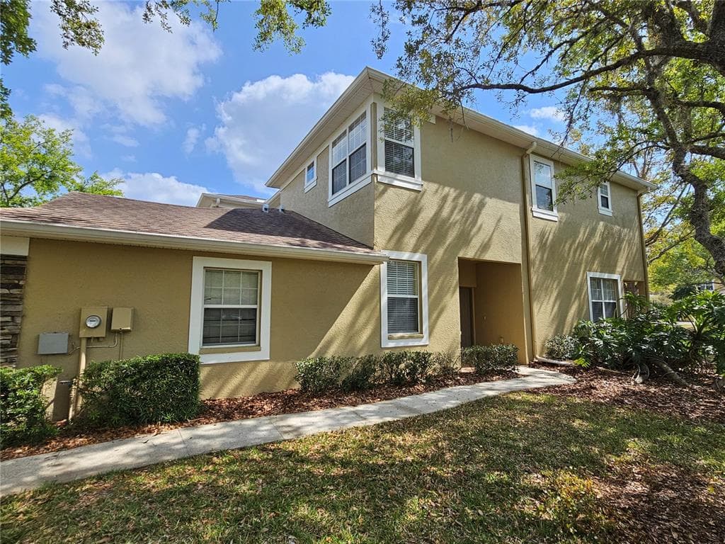8133 STONE PATH WAY TAMPA, FL 33647