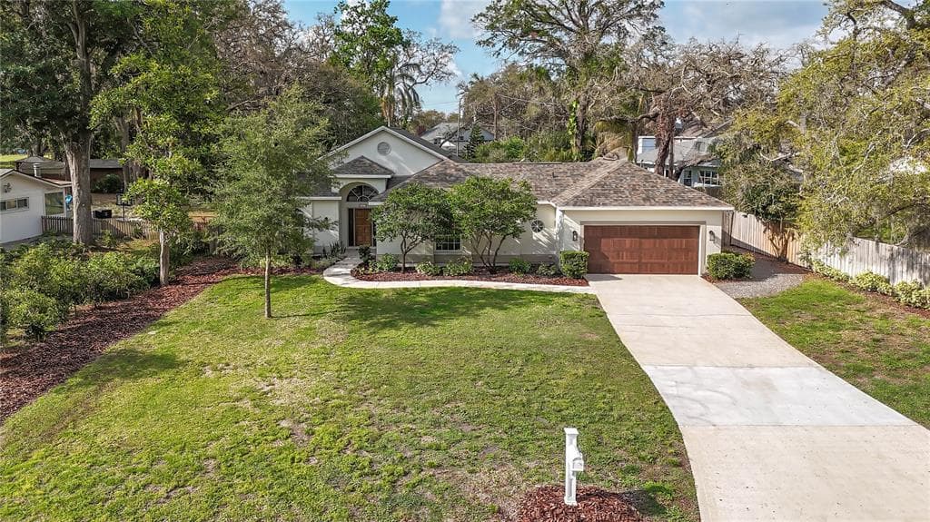 212 WILLOWICK AVENUE TEMPLE TERRACE, FL 33617