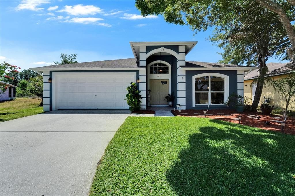 1652 WAKEFIELD DRIVE