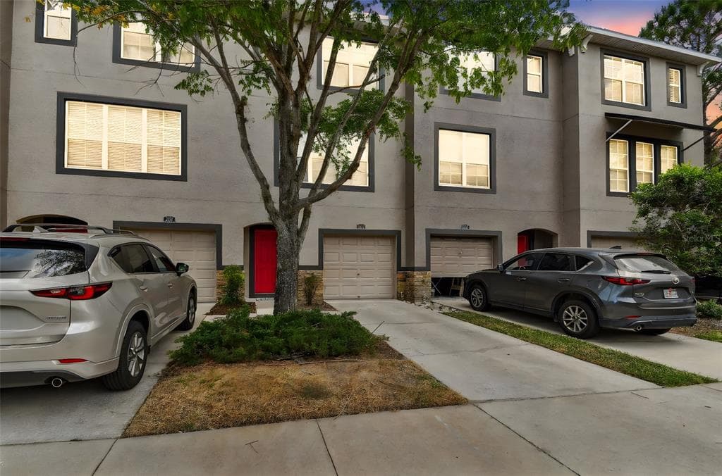 2547 LEXINGTON OAK DRIVE BRANDON, FL 33511