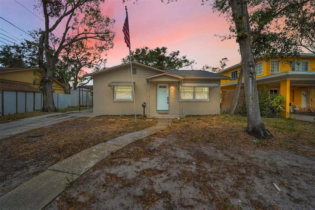 306 S HIGHLAND AVENUE CLEARWATER, FL 33755
