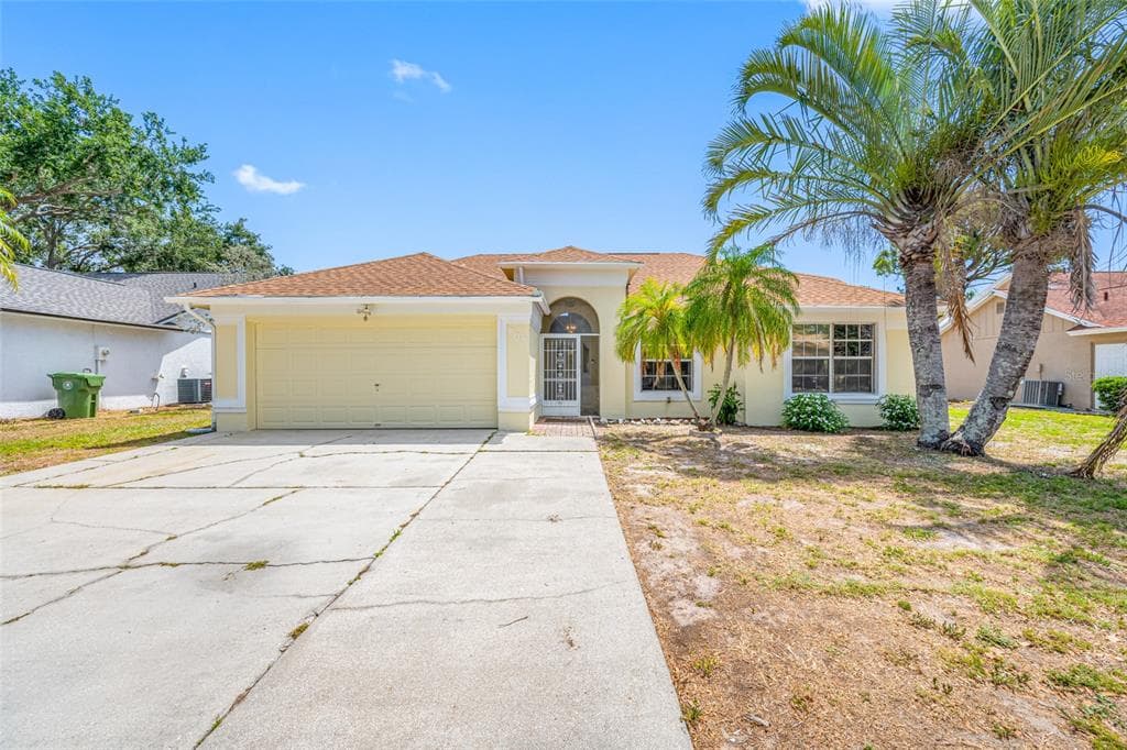 709 47TH STREET E BRADENTON, FL 34208