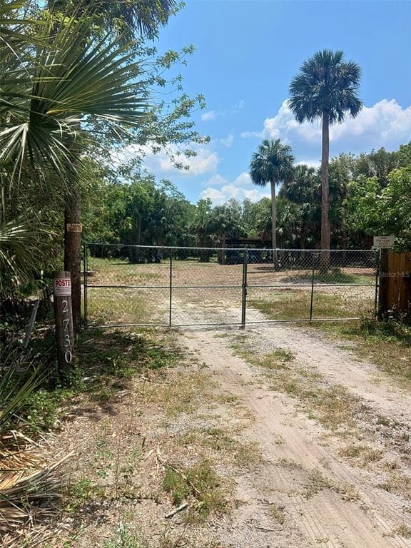 2730 WITHLACOOCHEE POINT GENEVA, FL 32732